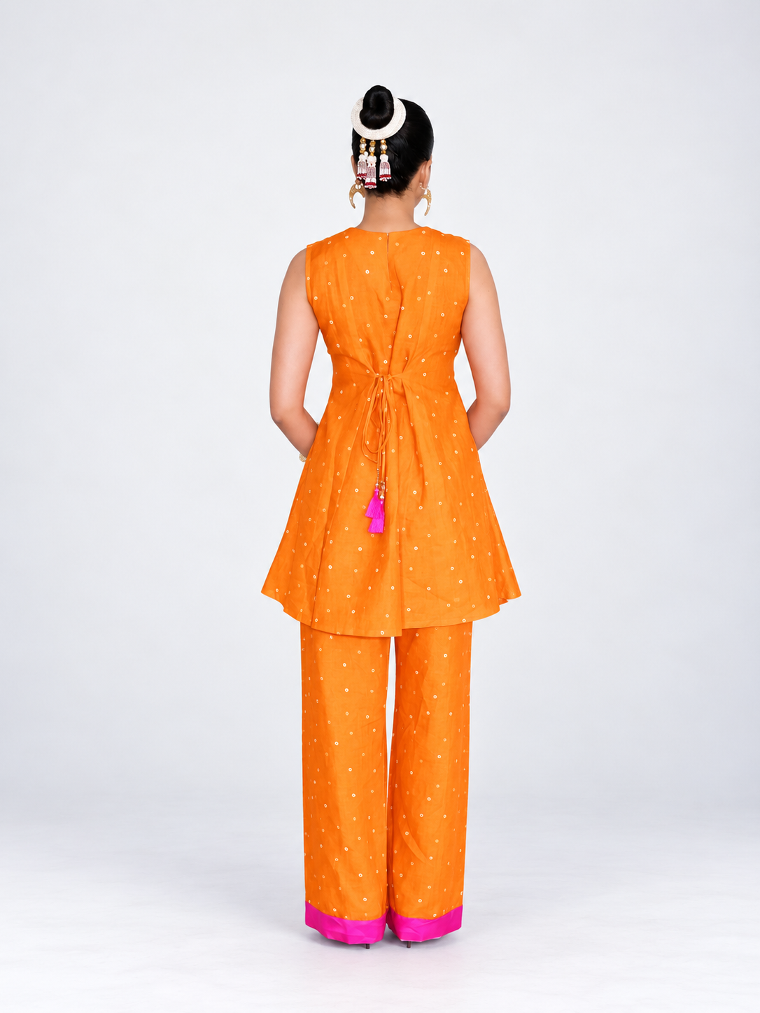 THE MARIGOLD BANDHANI LINEN SET
