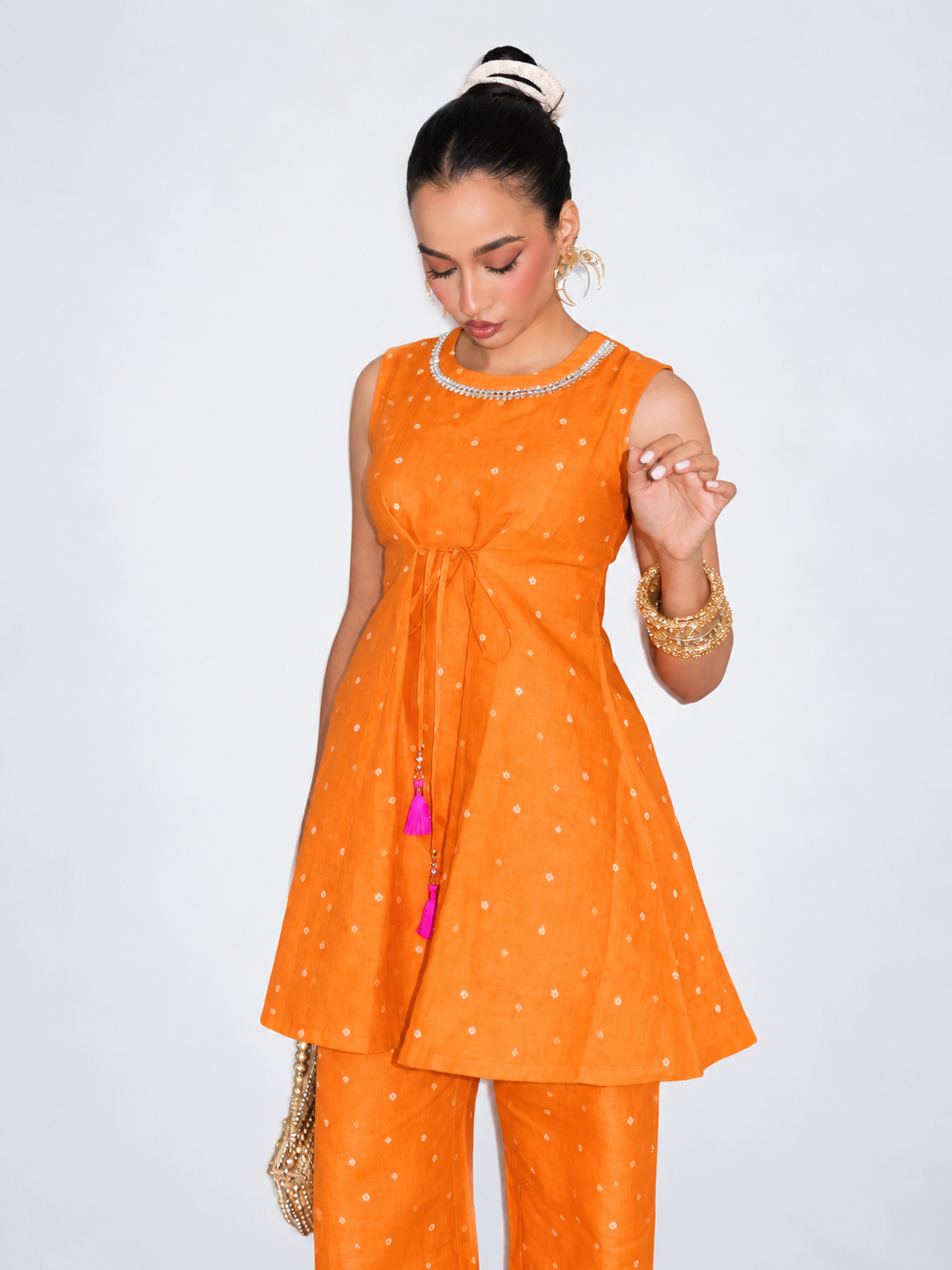 THE MARIGOLD BANDHANI LINEN SET